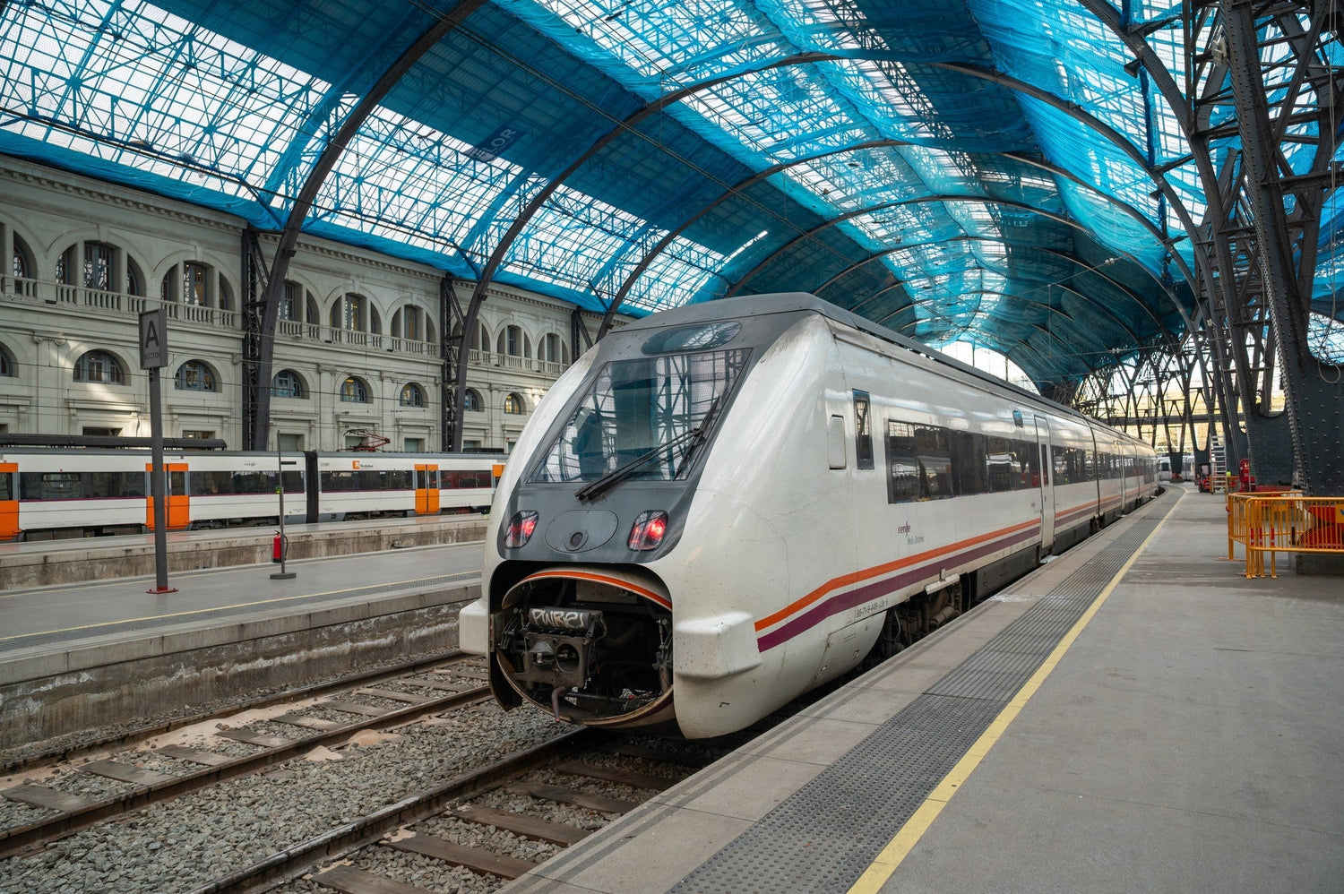 Table 672: Barcelona – Lorca - Cartagena