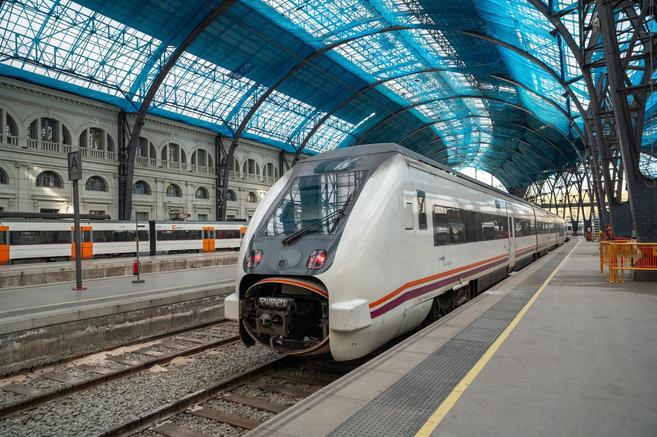 Table 672: Barcelona – Lorca - Cartagena